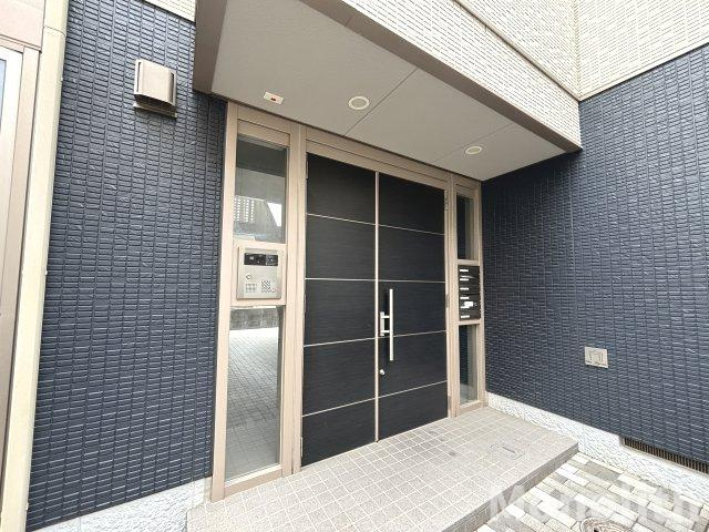 シャーメゾン岸和田のエントランス