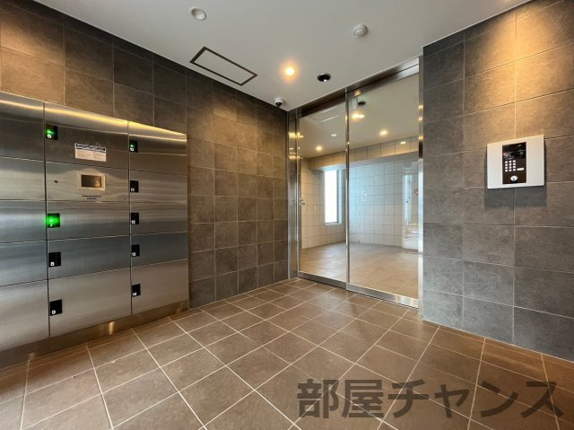 エステート金山のエントランス