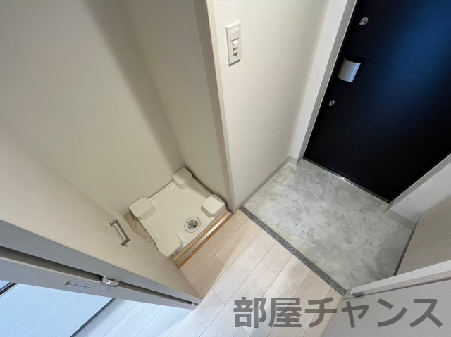 エステート金山の玄関