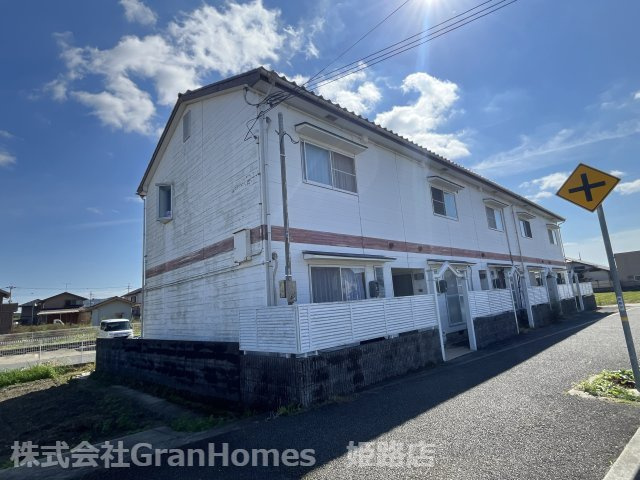 金川マンションの外観