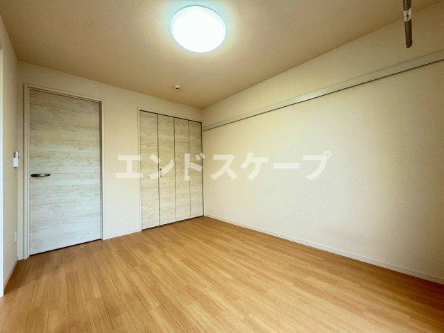 エトワールBの居間・リビング|高崎、前橋、伊勢崎エリアのお部屋探しはエンドスケープまで！お客様の理想お聞かせ下さい♪