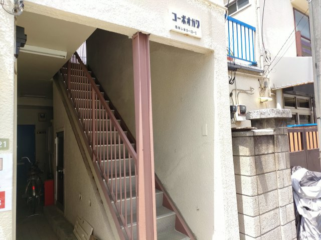 コーポオガワのエントランス