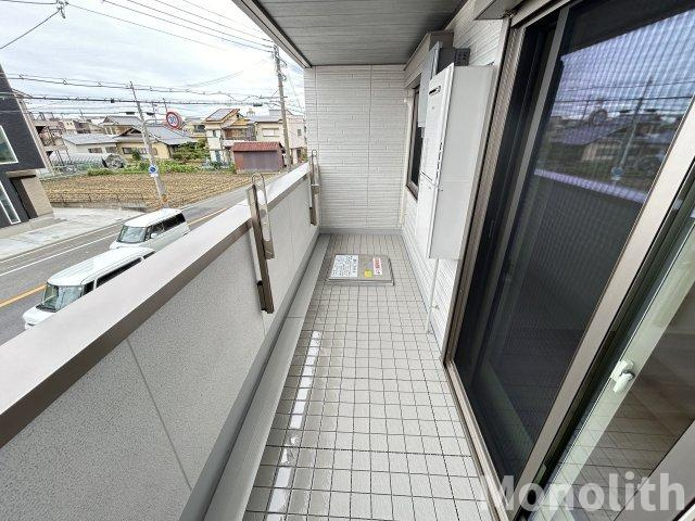 シャーメゾンアズナブルのバルコニー