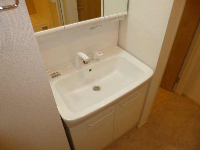 ラフィーネ・ヴィシンの独立洗面台|洗髪洗面化粧台