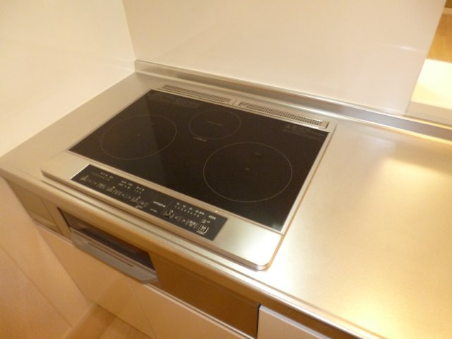 ラフィーネ・ヴィシンのキッチン|IHコンロ