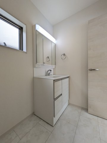 【独立洗面台】