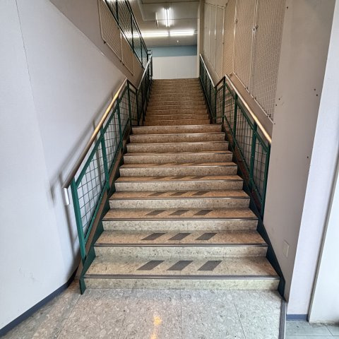 伊達市網代町11-1　2Fのロビー