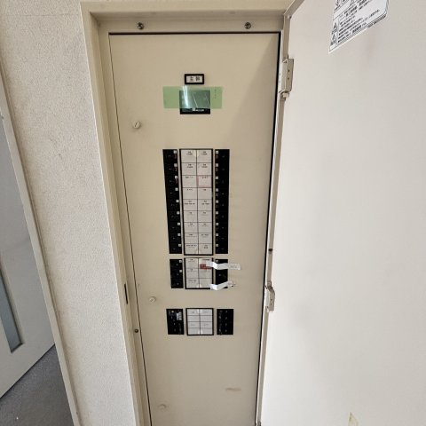 伊達市網代町11-1　2Fの玄関