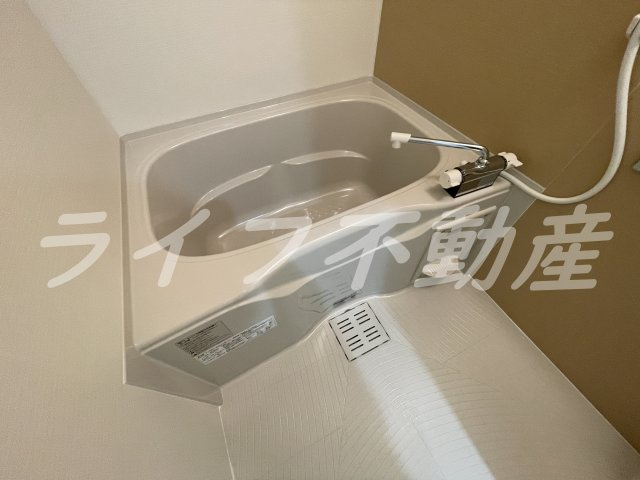 フジパレス近鉄長瀬の浴室|きれいなお風呂です