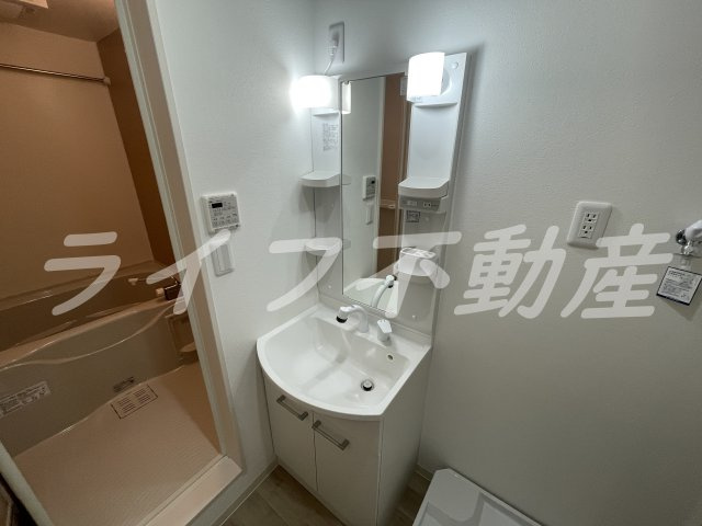 フジパレス近鉄長瀬の独立洗面台|独立洗面化粧台付き