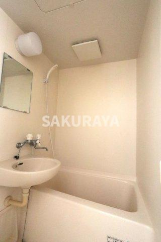 エンパレス　レオ　V22の浴室|2025年5月撮影。