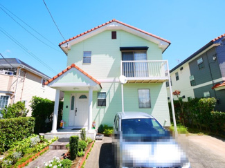 【外観】 | 東金市田間　中古戸建 | スーパー村の市場徒歩1分 JR東金線東金駅徒歩約14分 都市ガス上下水４LDK 暖炉付き駐車3台可能