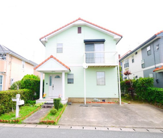 【外観】 | 東金市田間　中古戸建 | スーパー村の市場徒歩1分 JR東金線東金駅徒歩約14分 都市ガス上下水４LDK 暖炉付き駐車3台可能