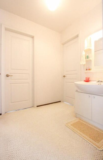 【独立洗面台】 | 東金市田間　中古戸建 | スーパー村の市場徒歩1分 JR東金線東金駅徒歩約14分 都市ガス上下水４LDK 暖炉付き駐車3台可能