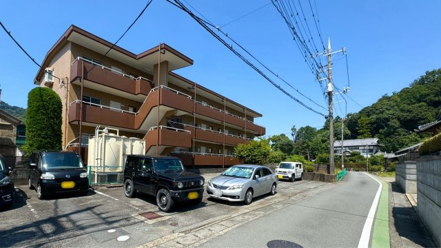 マンション名倉の外観