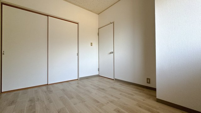 マンション名倉の洋室