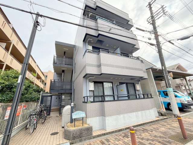 プレジデント豊新の外観