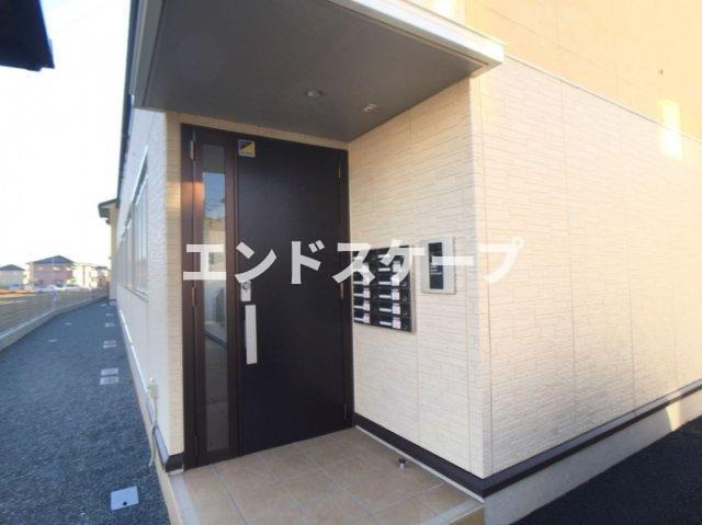 Freesiaのエントランス|高崎、前橋、伊勢崎エリアのお部屋探しはエンドスケープまで！お客様の理想お聞かせ下さい♪