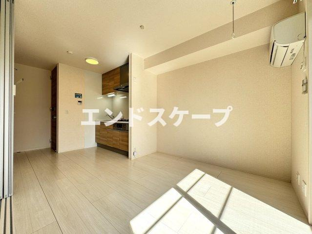 Freesiaの居間・リビング|高崎、前橋、伊勢崎エリアのお部屋探しはエンドスケープまで！お客様の理想お聞かせ下さい♪
内装のイメージが一部異なる場合がございます。