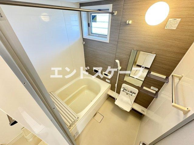 Freesiaの浴室|高崎、前橋、伊勢崎エリアのお部屋探しはエンドスケープまで！お客様の理想お聞かせ下さい♪
内装のイメージが一部異なる場合がございます。