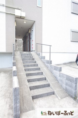 【エントランス】 | 星久喜の家 | きちんと整備されたエントランス