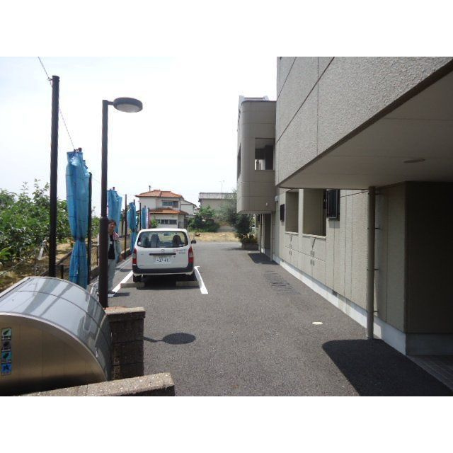 ブルームの駐車場