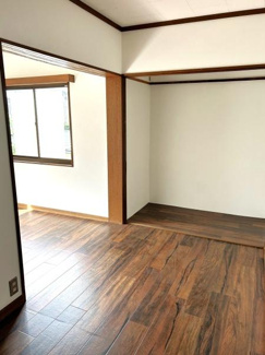 【洋室】 | ２階洋室９帖