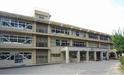 【周辺】 | サンリバーＢ | 八雲小学校まで2000m