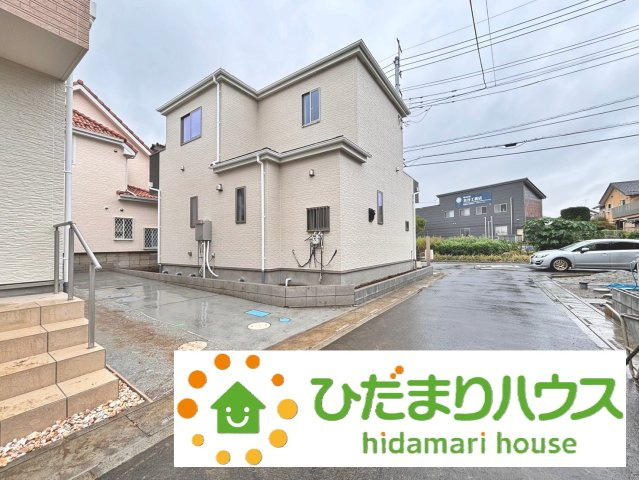 上尾市小敷谷　2期　新築一戸建て　ハートフルタウン　Eの前面道路含む現地写真