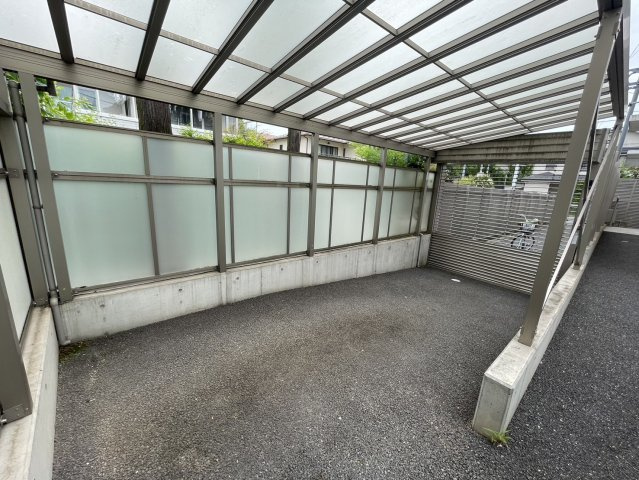 目白４丁目　戸建ての駐車場