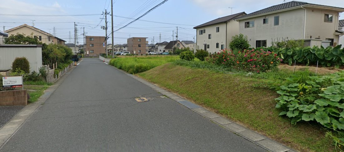 【新築戸建】泉もえぎ台第5※子育て支援対象※の前面道路含む現地写真|南側6.0ｍ前面道路