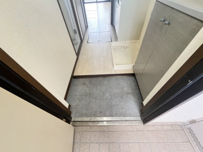 【玄関】 | ルネス富士見台
