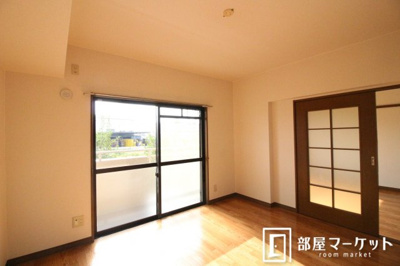 【居間・リビング】 | Ｋ・Ｒ・Ｔ | 同型タイプ