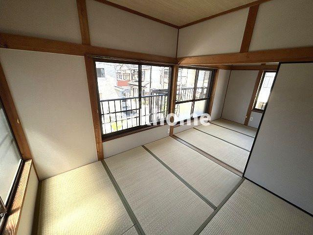 神田の一戸建ての和室|フローリングだけでなく、和室もあります