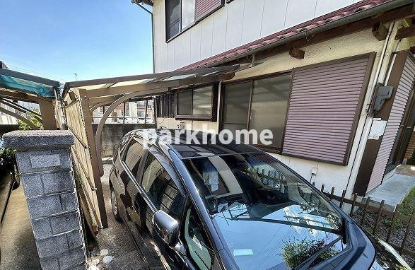 神田の一戸建ての駐車場|駐車スペースもあります