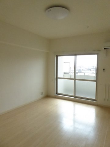 【居間・リビング】福富GRADEマンション