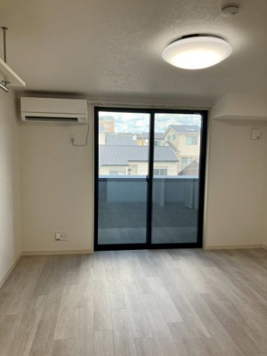 【居間・リビング】 | フラッティ金閣寺南