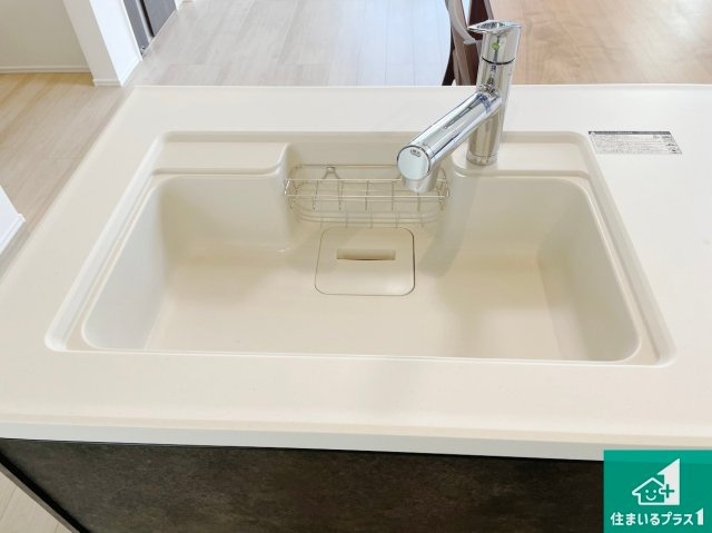 泉佐野市葵町　未入居の設備|洗い物も楽にできる、広々シンク！