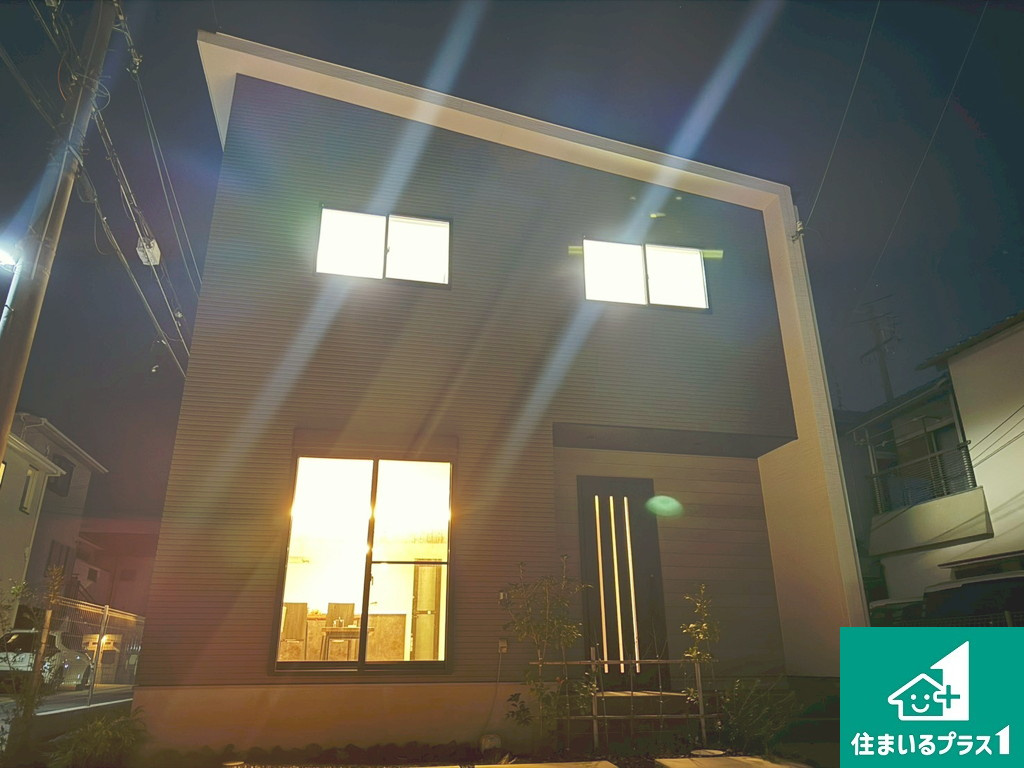 泉佐野市葵町　未入居の外観|安心の10年保証！外観を美しく保ち、雨水で汚れを落とします！気になることがありましたら、お気軽にお問い合わせください！