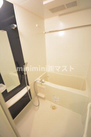 ドゥスプランドゥールの浴室|※同マンション別間取り参考写真です