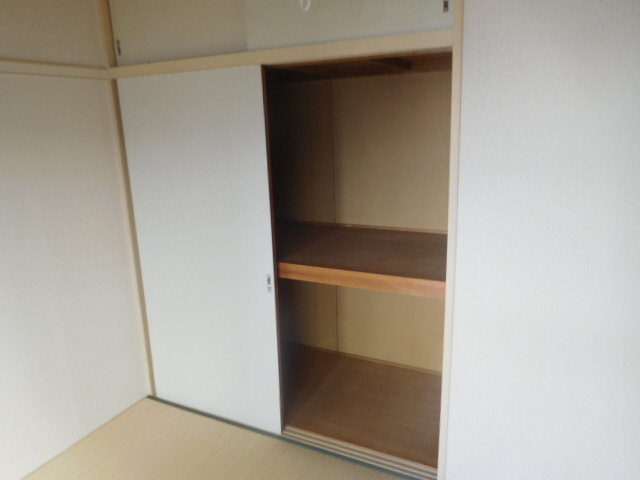 ハイツヴァンサンカンの収納