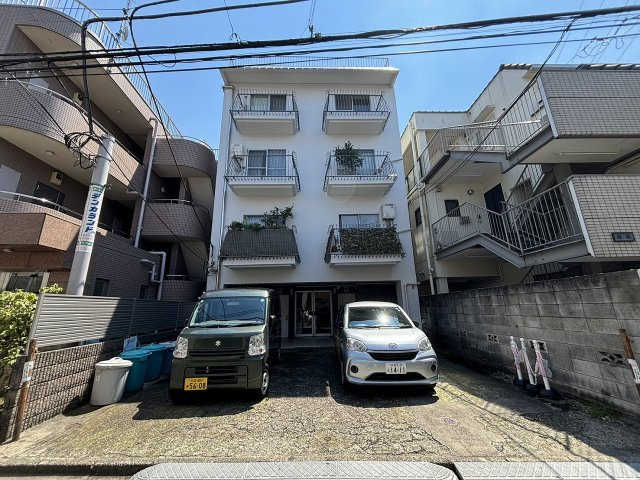 【外観】 | 大橋マンション | 最上階、物件南側からの日当たりを是非ともご体感下さい。