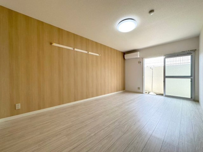 【洋室】 | ソレーユ青山