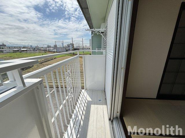 タウニィ高松B棟のバルコニー