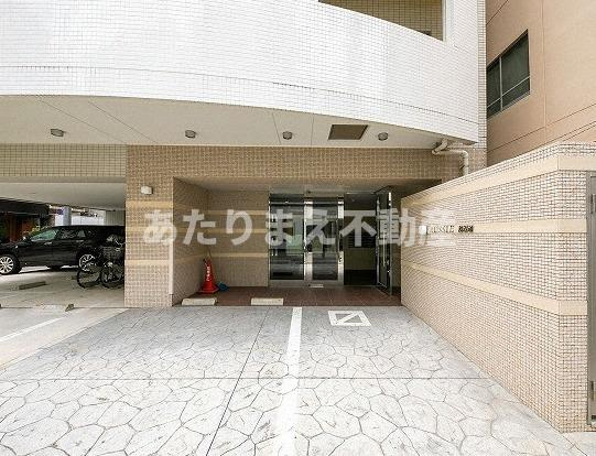 ルッシェ渡辺通のエントランス