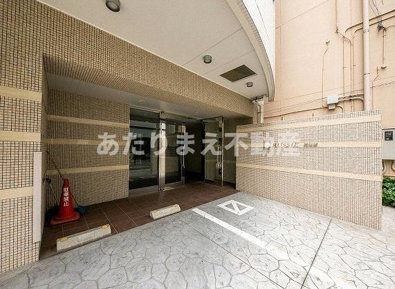 ルッシェ渡辺通のエントランス