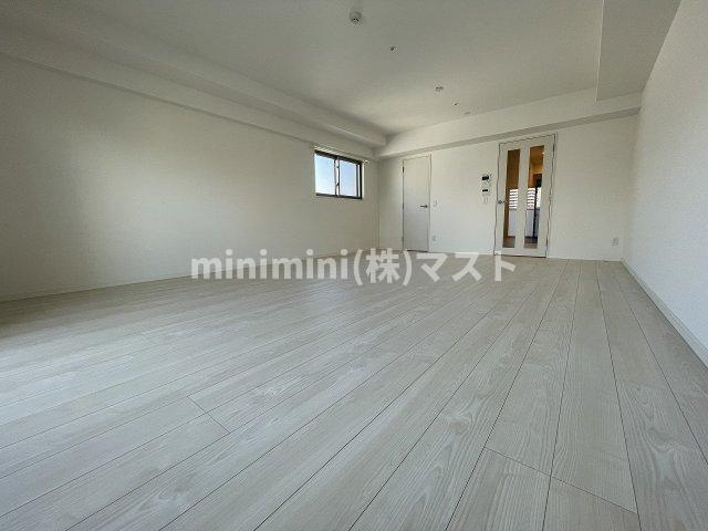 南久宝寺FUKUE2023の内装|中部屋は小窓無し