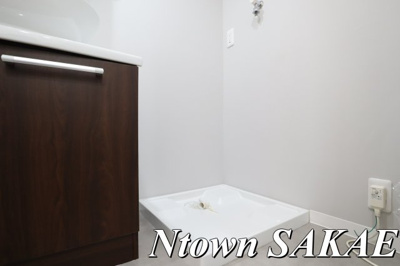 【洗面所】 | ラフェリオⅡ | ゆったりとスペースのある洗面所