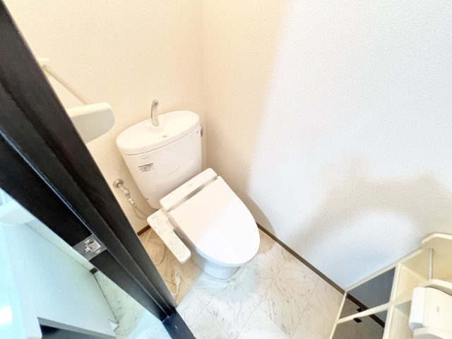 エバーグリーン Ⅱのトイレ|※別部屋参考写真