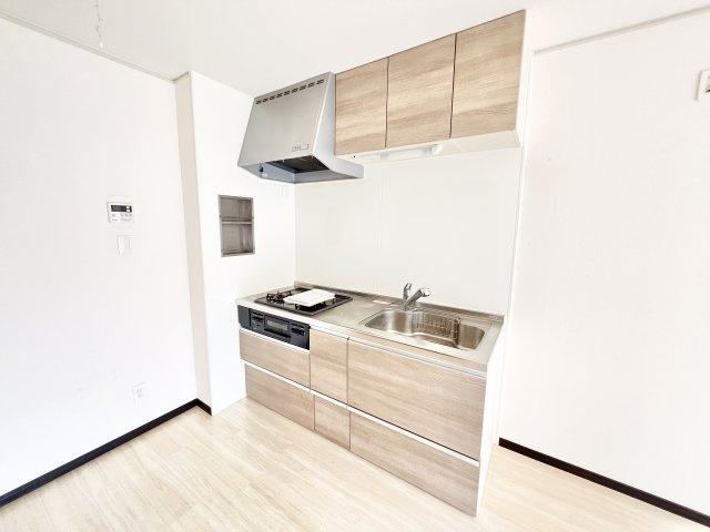 エバーグリーン Ⅱのキッチン|※別部屋参考写真